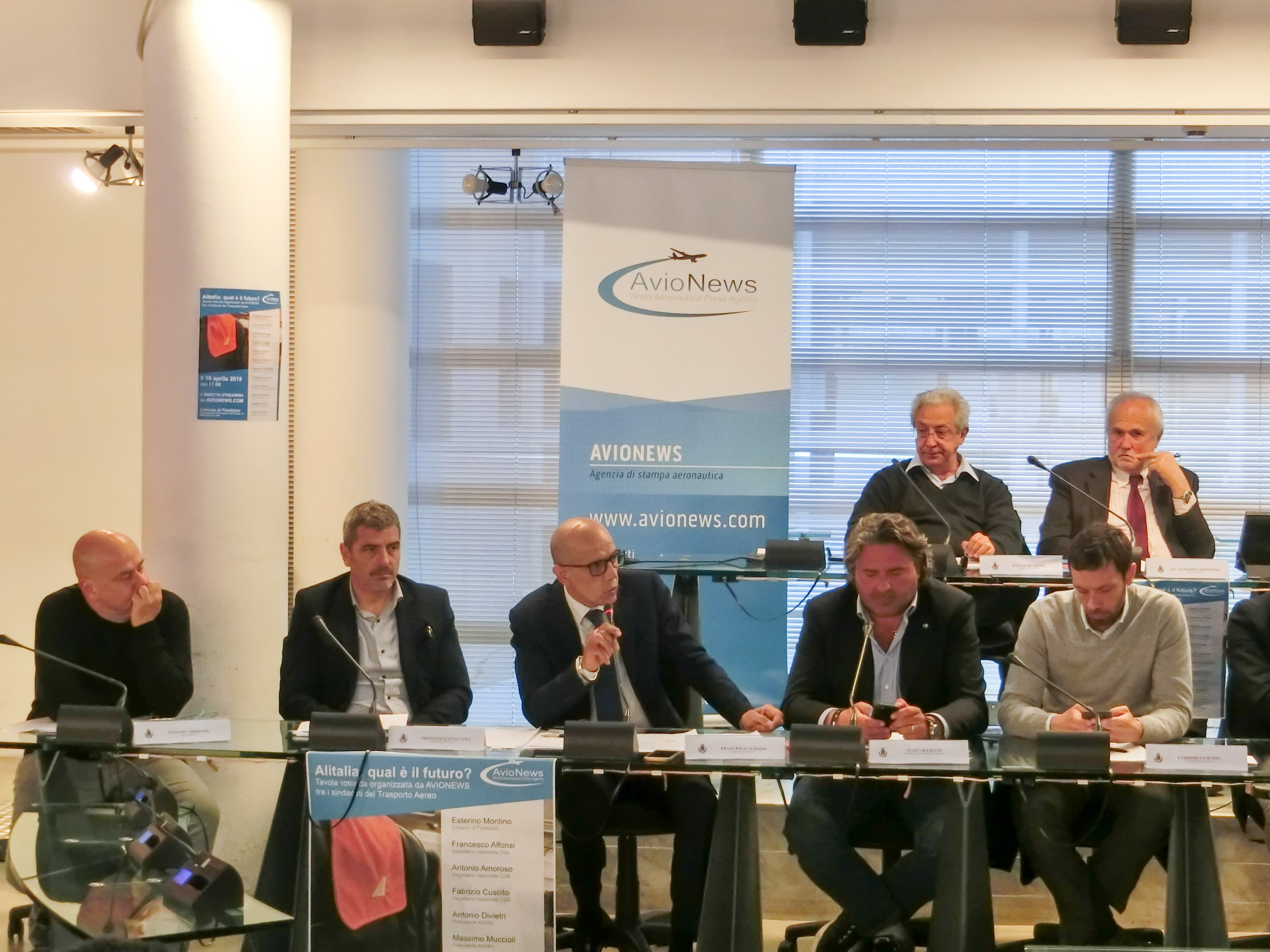 La tavola rotonda "Alitalia: qual è il futuro?" organizzata da AVIONEWS presso la sala consiliare del Comune di Fiumicino il 16 aprile 2019