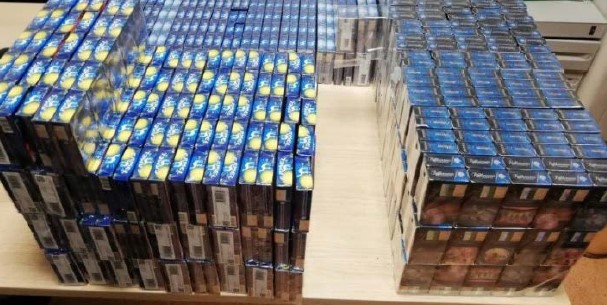 ADM: sequestro di 2000 pacchetti (200 stecche) di sigarette, pari a 40 kg presso l'aeroporto di Venezia-Tessera