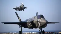 Due aerei F-35B del Corpo dei Marine