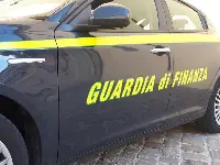 Vettura della guardia di Finanza