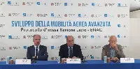 Regione Lazio-Enac: Pierluigi Di Palma (presidente Enac), Nicola Zingaretti (presidente Regione Lazio), Esterino Montino, sindaco di Fiumicino presenti al protocollo intesa sulla mobilità aerea avanzata per trasporto con droni all'aeroporto "Leonardo da Vinci"