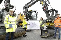 Construction of a new truck parking lot at Frankfurt Airport’s CargoCity South: part of the project team