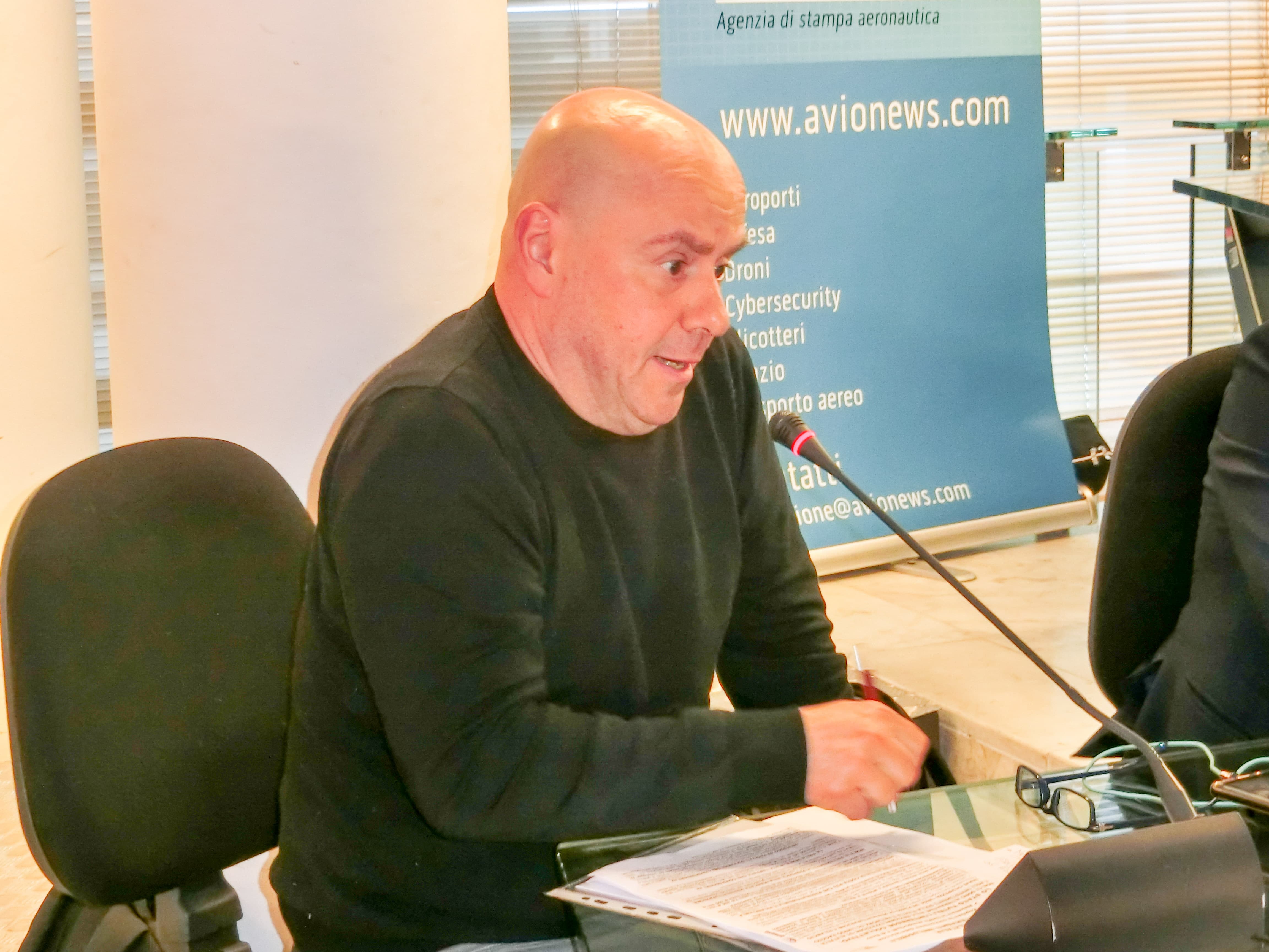 Il segretario nazionale CUB TRASPORTI Antonio Amoroso alla tavola rotonda "Alitalia: qual è il futuro?" organizzata da AVIONEWS presso la sala consiliare del Comune di Fiumicino il 16 aprile 2019