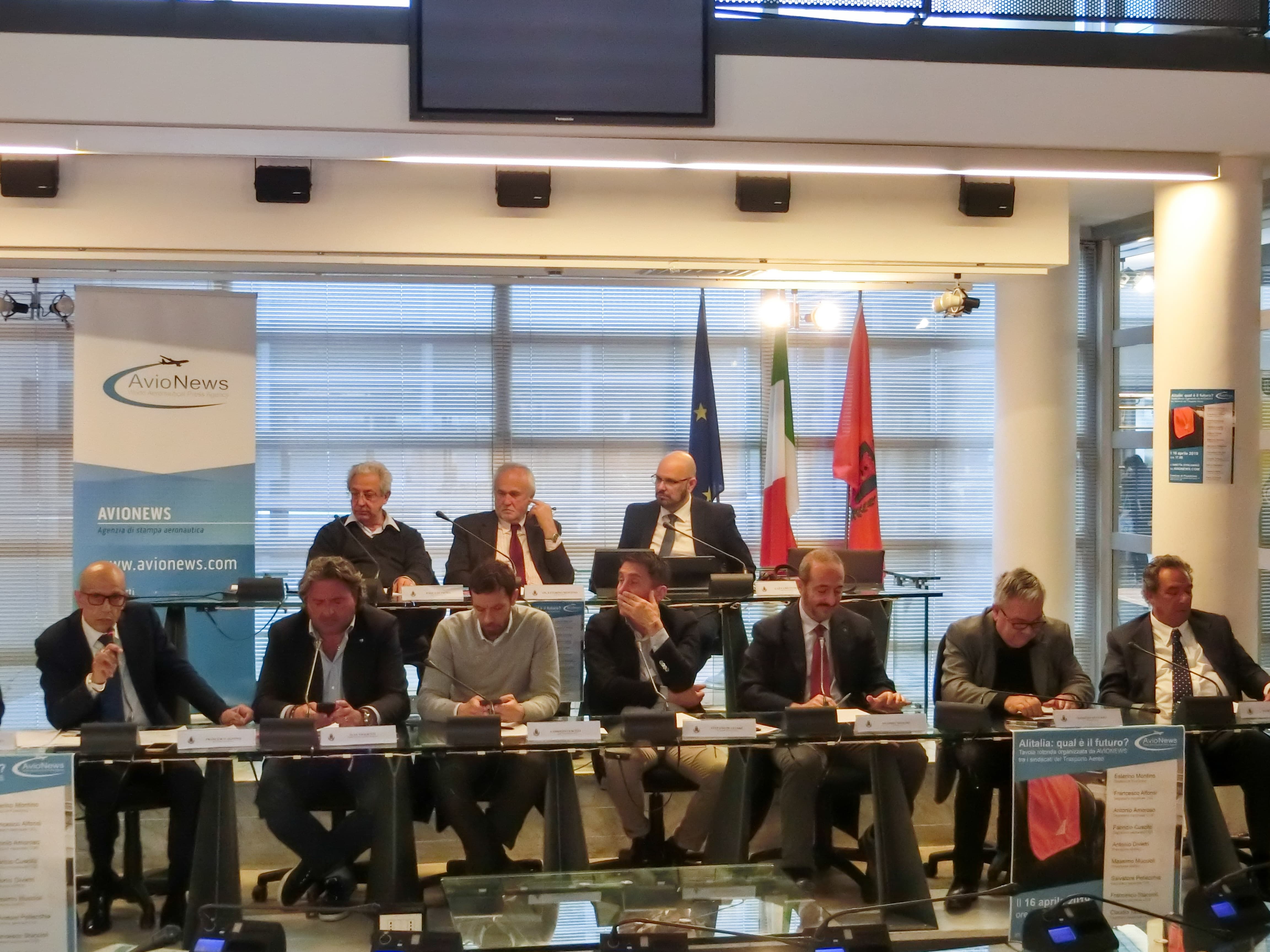 La tavola rotonda "Alitalia: qual è il futuro?" organizzata da AVIONEWS presso la sala consiliare del Comune di Fiumicino il 16 aprile 2019