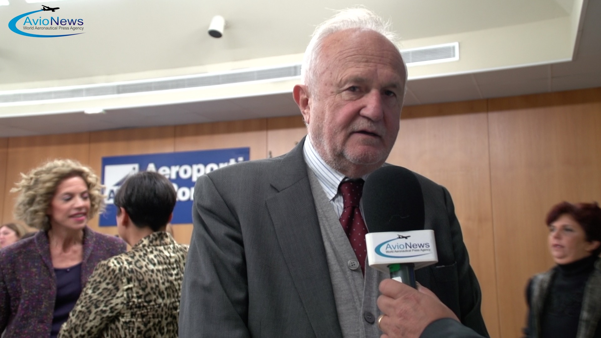 Il sindaco di Fiumicino Esterino Montino intervistato da AVIONEWS in merito alla situazione Alitalia