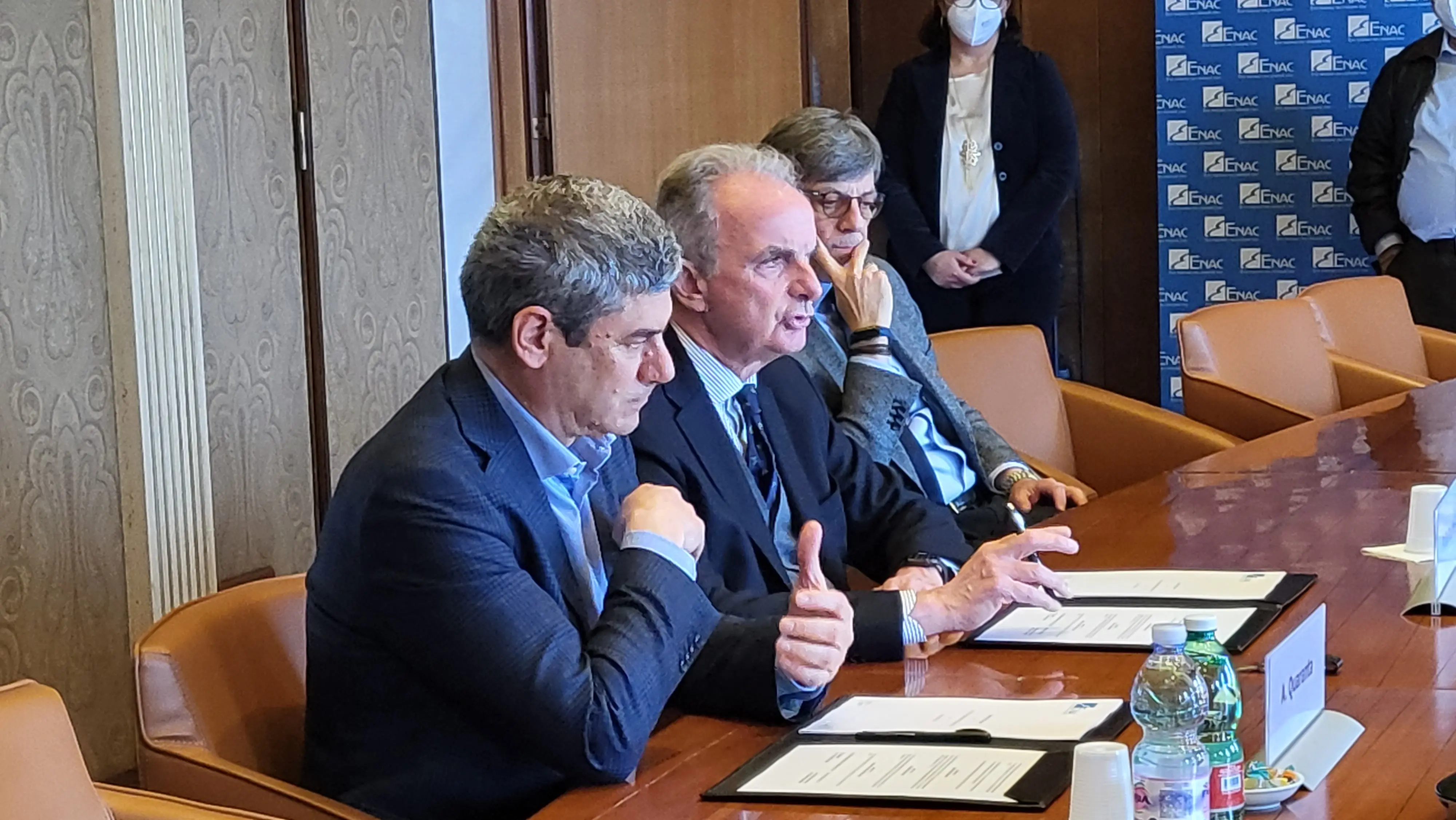 Cerimonia di firma del contratto di programma tra Enac ed Enac Servizi S.r.l. del 31 marzo 2022
