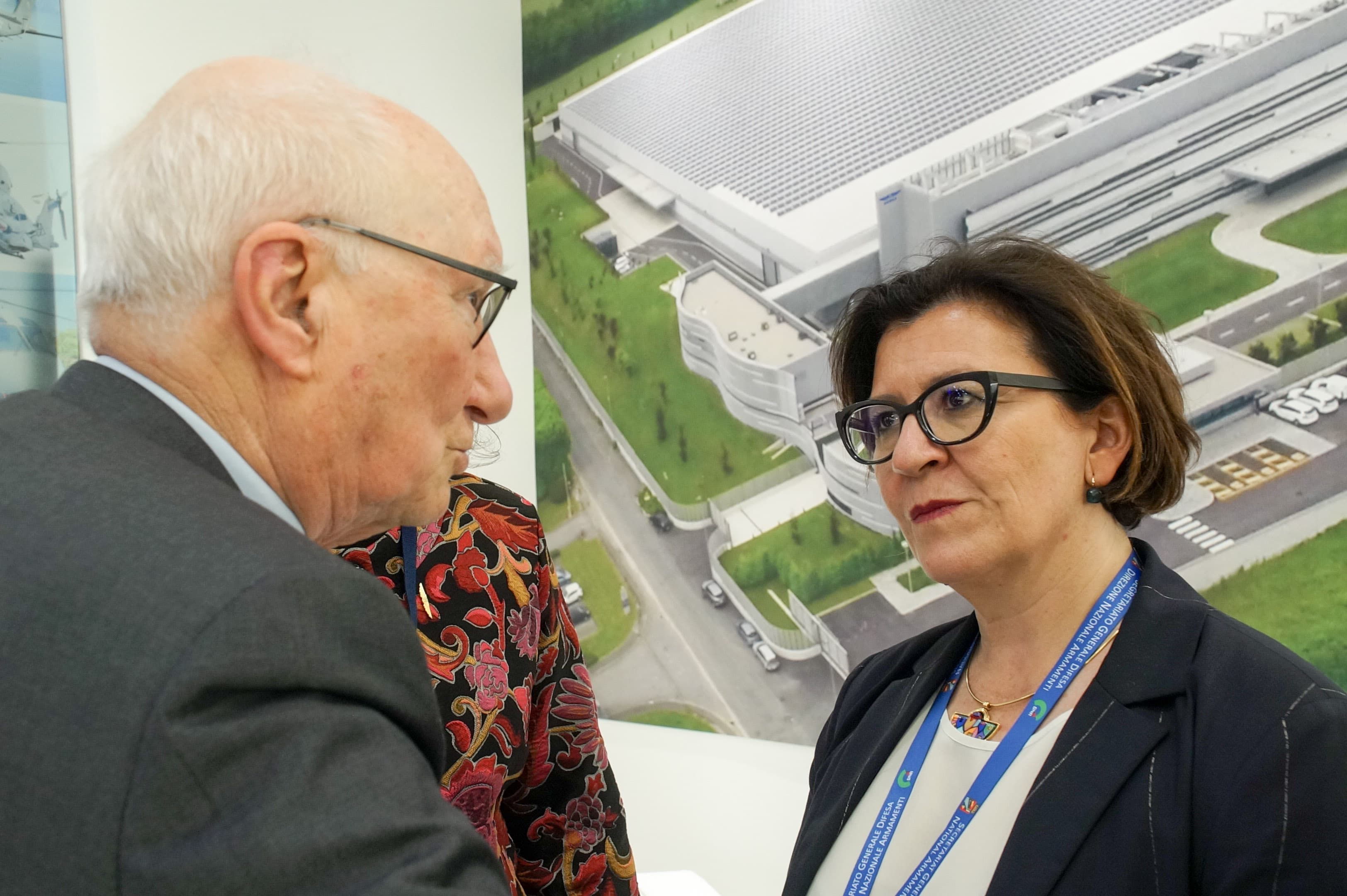 Il ministro della Difesa Elisabetta Trenta in visita presso Le Bourget di Parigi in data 18 giugno 2019