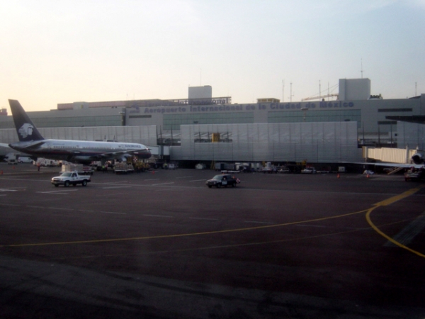 B-757/200 di Aeromexico allo scalo internazionale di Città del Messico (foto archivio)