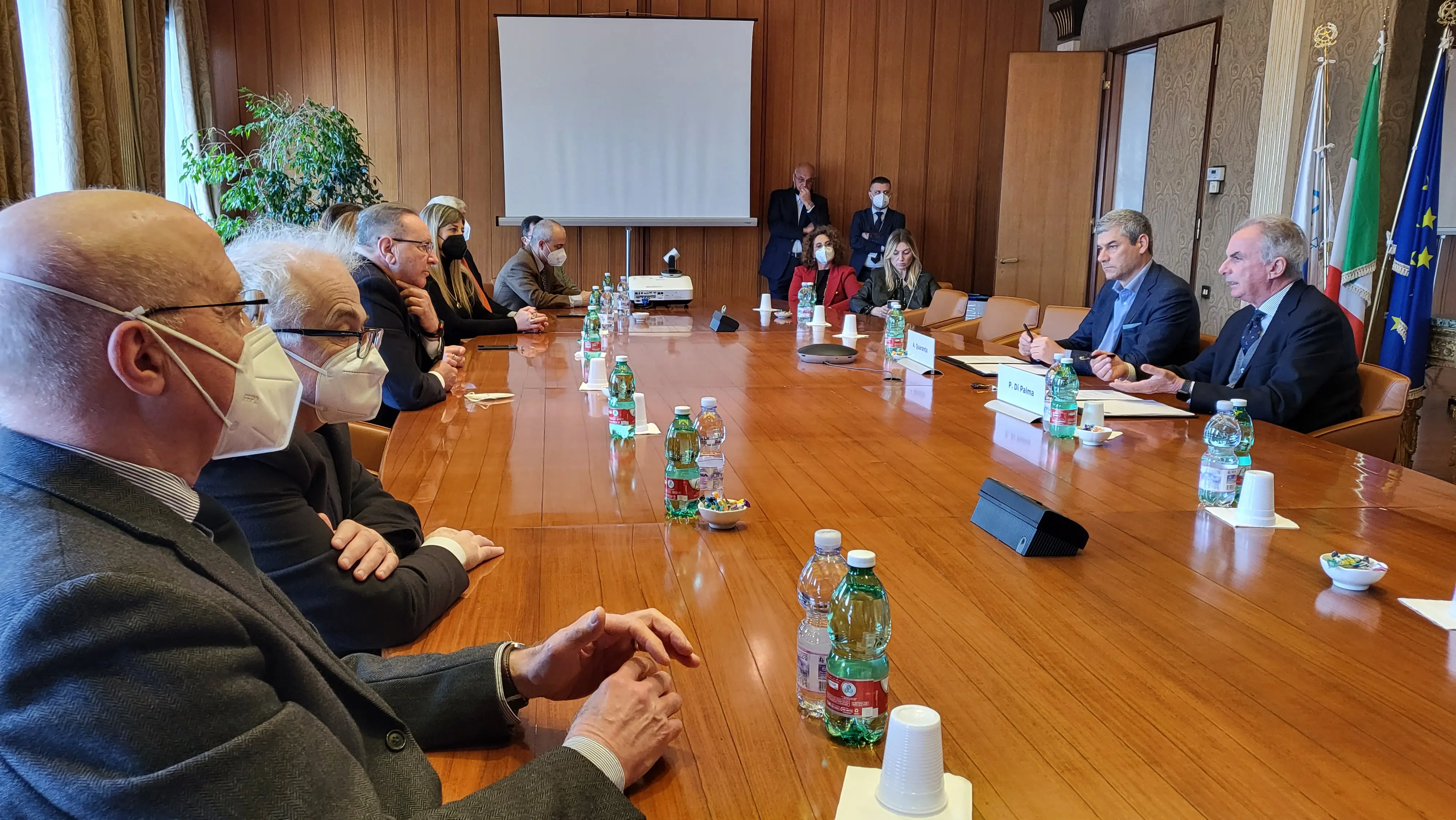 Cerimonia di firma del contratto di programma tra Enac ed Enac Servizi S.r.l. del 31 marzo 2022