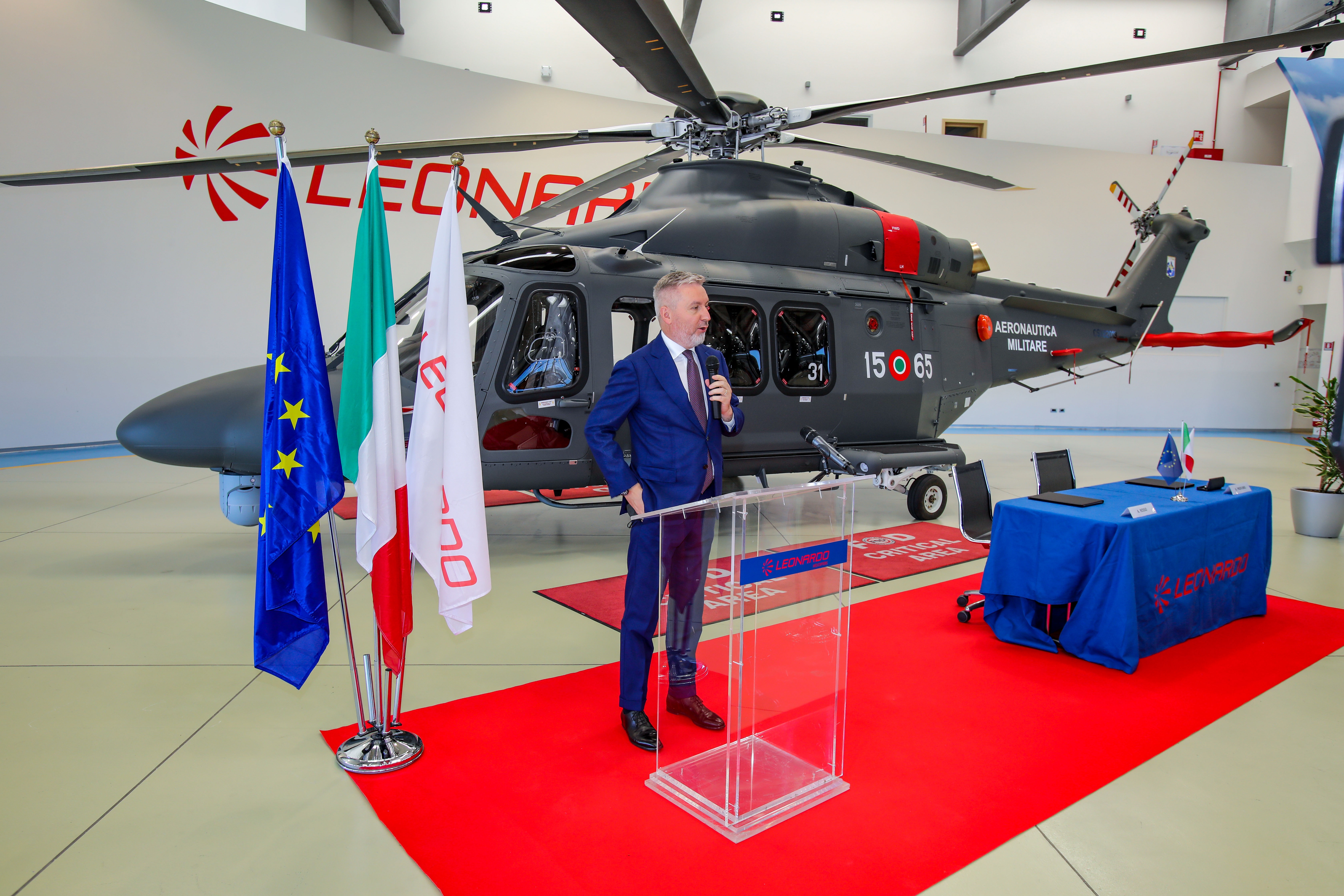 Vergiate 25 giugno 2021. Cerimonia di consegna elicottero HH-139B destinato all'AMI svoltasi presso lo stabilimento di Vergiate alla presenza del ministro della Difesa Lorenzo Guerini