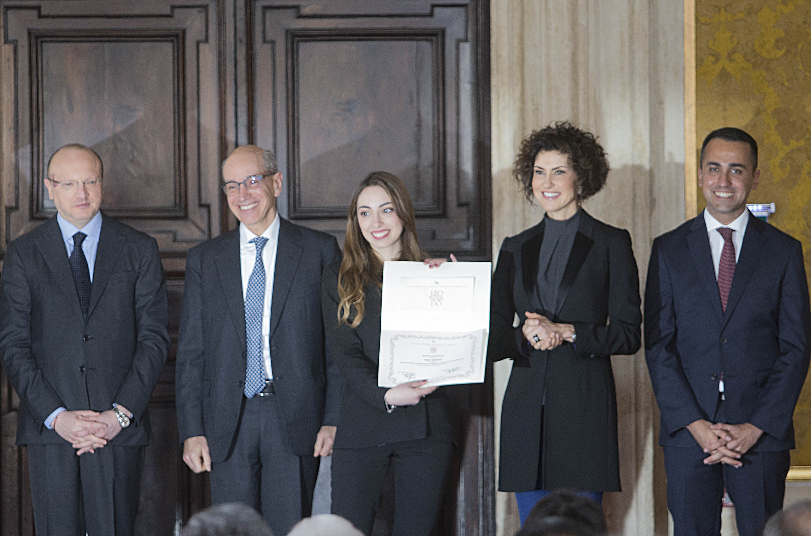 From left: Vincenzo Boccia, president of Confindustria, Giovanni Soccodato, Chief Strategy and Innovation Officer of Leonardo, Mara Tonietti, graduated in mechanical engineering, Luisa Todini, president of Leonardo Committee, Luigi di Maio, MISE