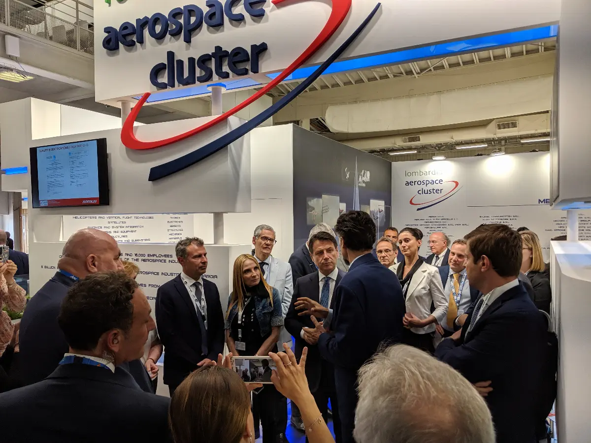 Il presidente del Consiglio Giuseppe Conte in visita al Lombardia Aerospace Cluster durante il Salone di Parigi-Le Bourget 2019 (17-23 giugno) nel giorno di apertura dell'air show