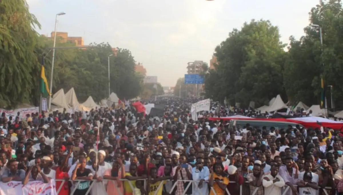 Proteste in Sudan contro il colpo di stato militare