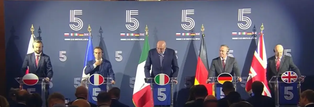 Roma, 16 maggio 2025. Riunione E5 dei ministri della Difesa: da sinistra Polonia, Francia, Italia, Germania e Regno Unito alla conferenza-stampa congiunta al termine dell'incontro