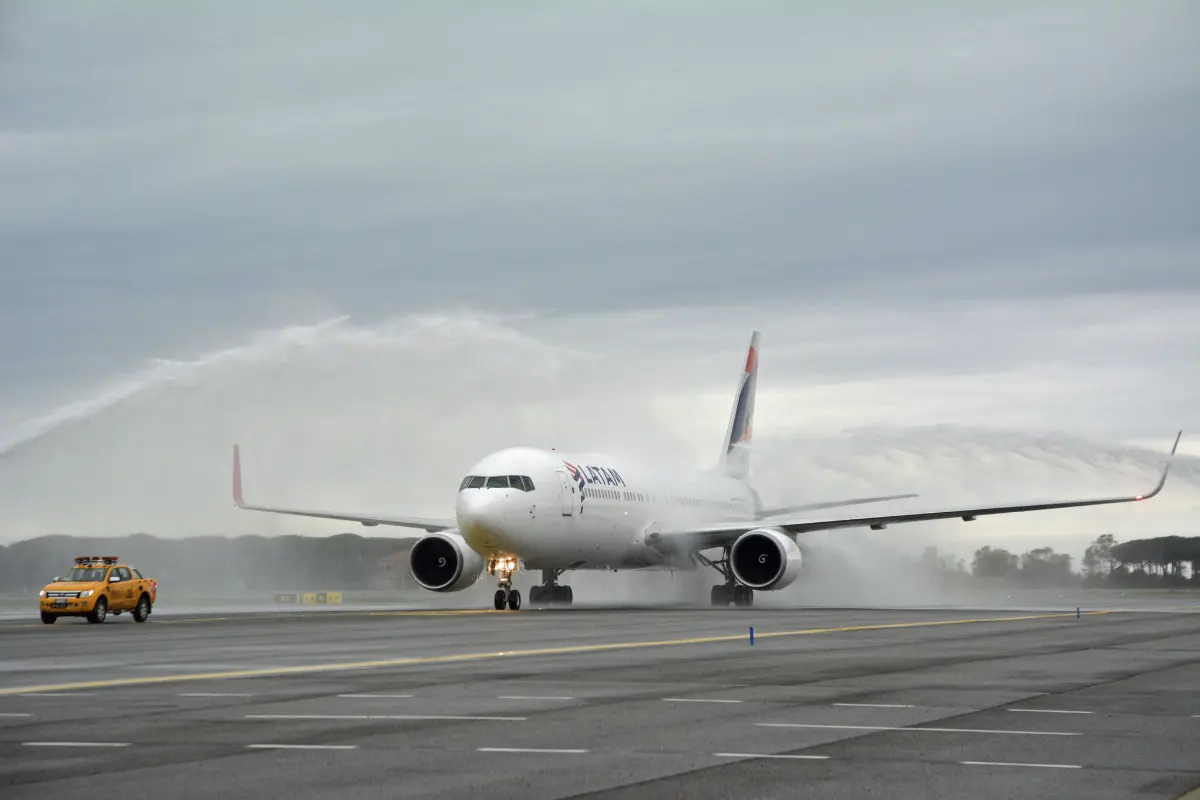 Battesimo del volo Roma-San Paolo di Latam