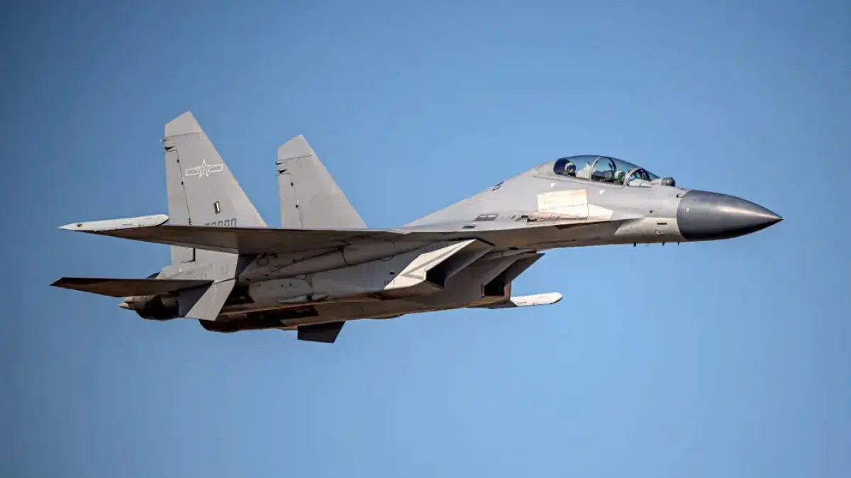 Chinese Shenyang J-16 fighter aircraft