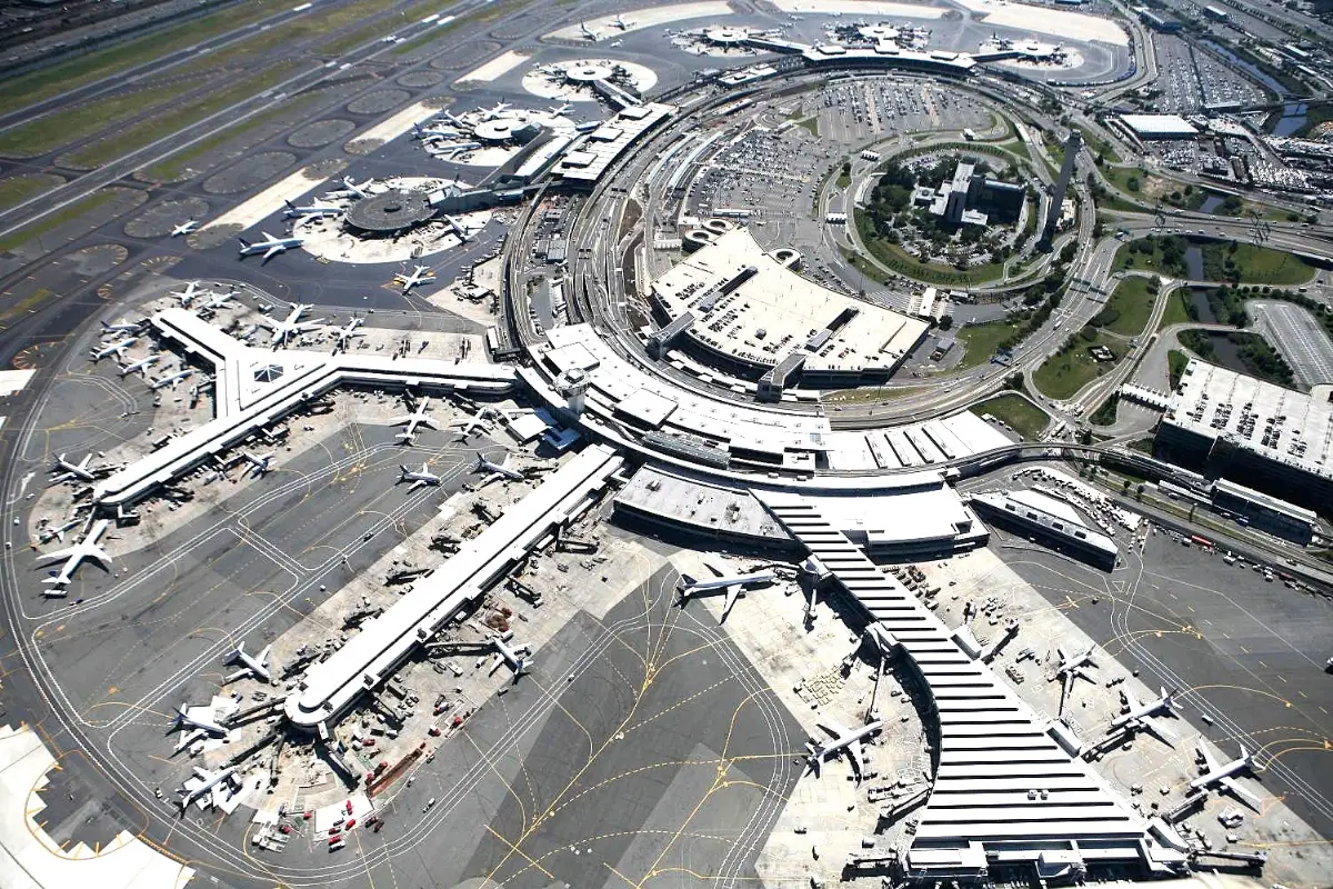 Aeroporto internazionale "Liberty" di Newark, New Jersey, Usa
