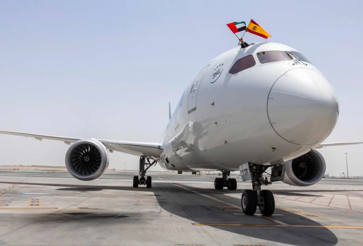 Air Europa ed Etihad Airways: volo inaugurale operato dalla compagnia spagnola in regime di wet-lease da Abu Dhabi a Madrid, il primo mai effettuato dalla aviolinea europea dal Medio Oriente