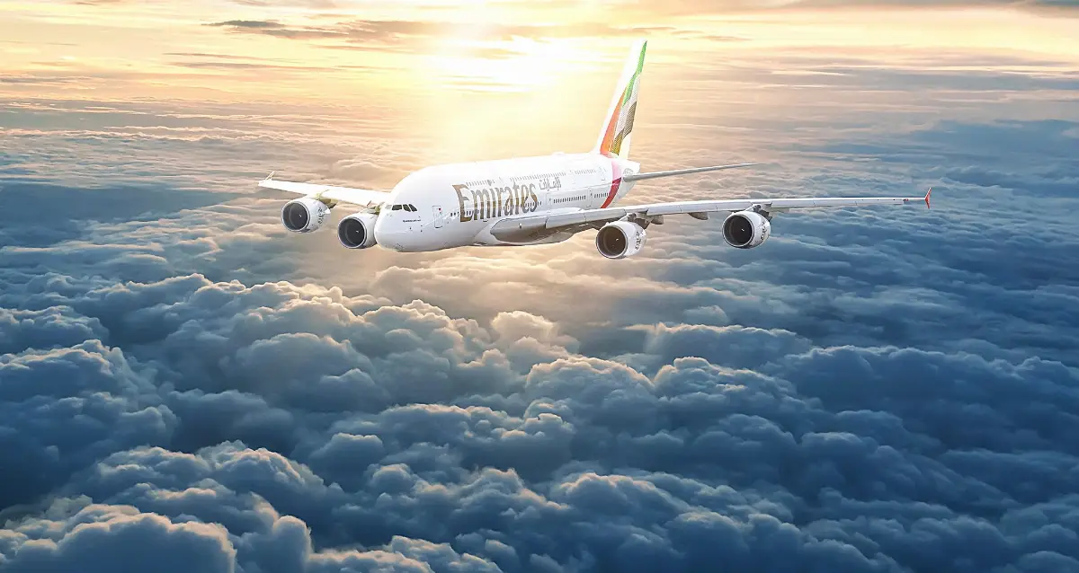 Aereo Emirates in volo