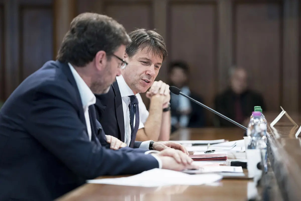 Palazzo Chigi, 18/07/2019. Il sottosegretario Giancarlo Giorgetti ed il presidente del Consiglio, Giuseppe Conte, alla riunione del Comitato interministeriale per le politiche spaziali ed aerospaziali