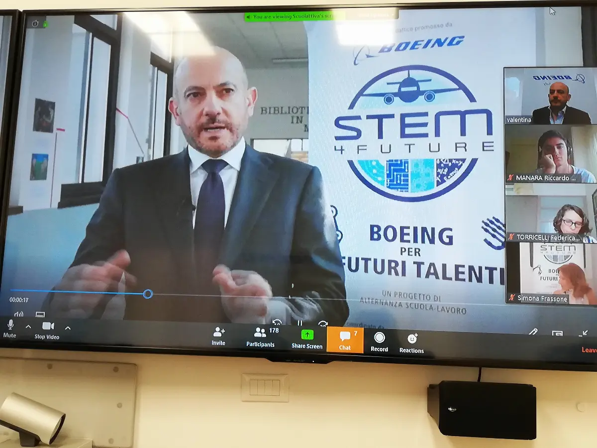 Antonio De Palmas, presidente di Boeing Italia, premia futuri talenti progetto "Stem 4 Future"