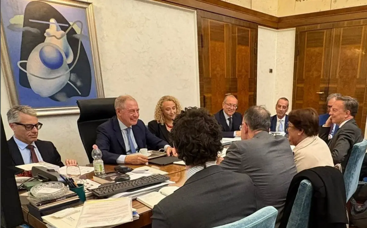 Roma, 28 ottobre 2025. Incontro tra il ministro delle Imprese e del Made in Italy (Mimit) ed Autorità delegata alle politiche spaziali ed aerospaziali, Adolfo Urso, ed il presidente agenzia spaziale francese (Cnes), Francois Jacq