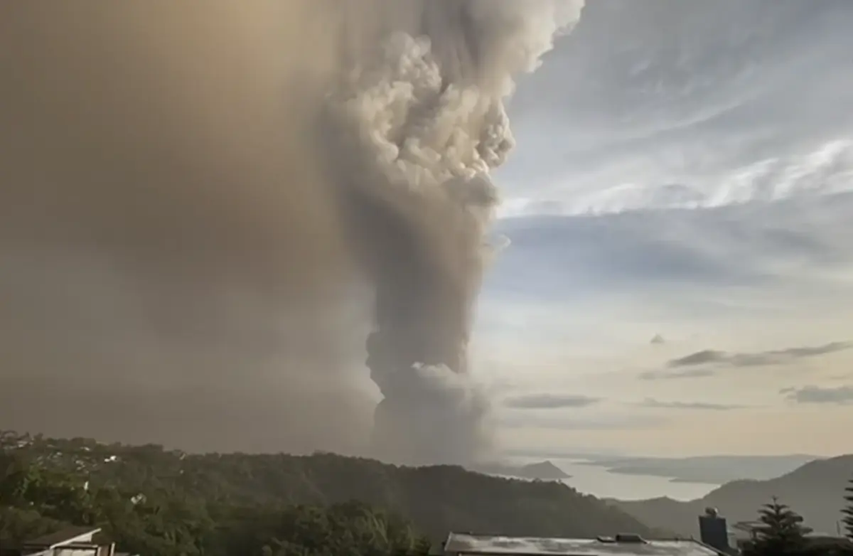 Euzione del vulcano Taal, 13/01/2020