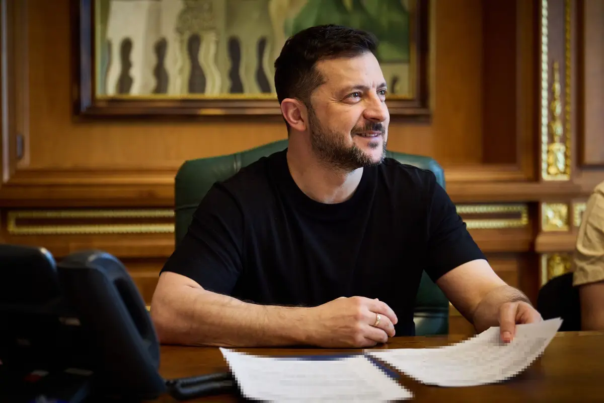 Il presidente ucraino Zelensky durante il colloquio telefonico avuto il 4 luglio 2025 con il presidente americano Trump