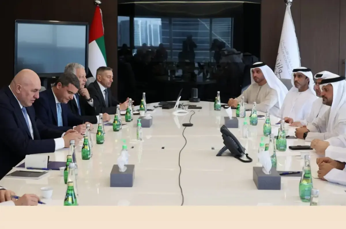 Il ministro della Difesa Guido Crosetto in visita ufficiale negli Emirati Arabi Uniti