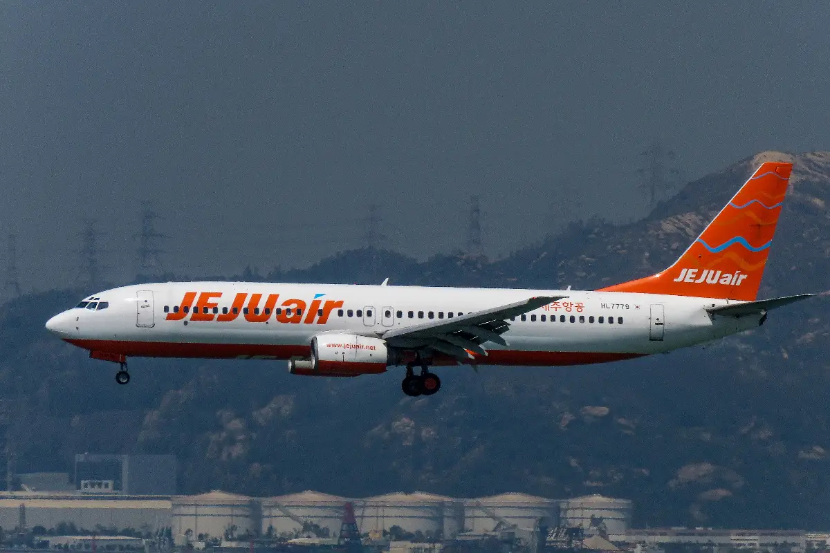 B-737/800 airplane of the South Korean low-cost Jeju Air