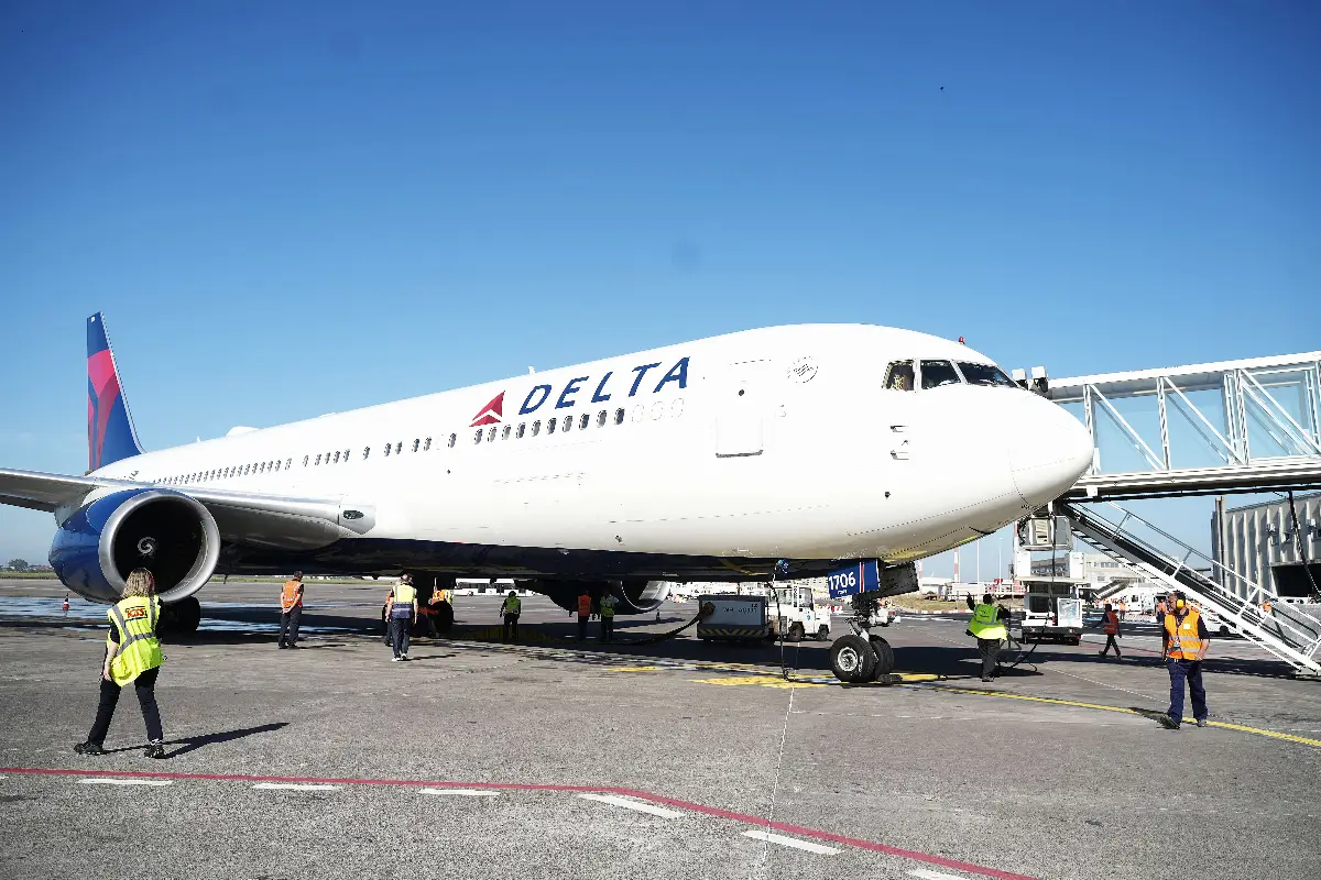 Aereo Delta Air Lines all'aeroporto di Catania