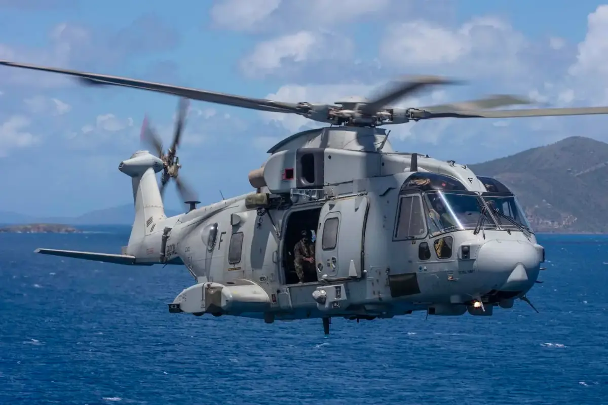 Elicottero militare AW101 "Merlin" Mk4/4a prodotta da Agusta Westland