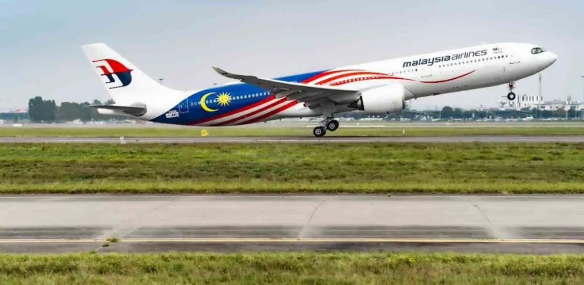 Malaysia Airlines A-330/900