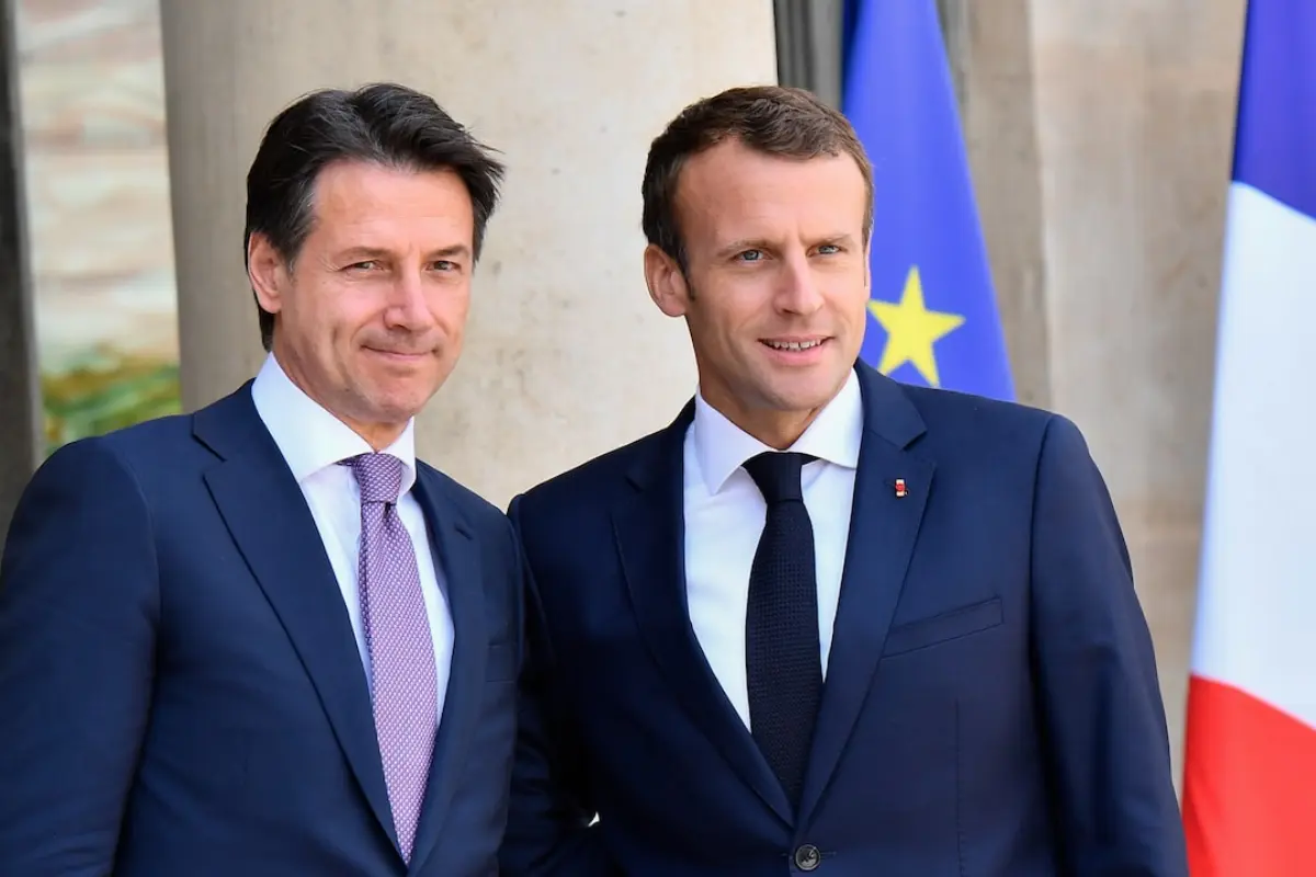 Il presidente del Consiglio Giuseppe Conte e il presidente francese Emmanuel Macron
