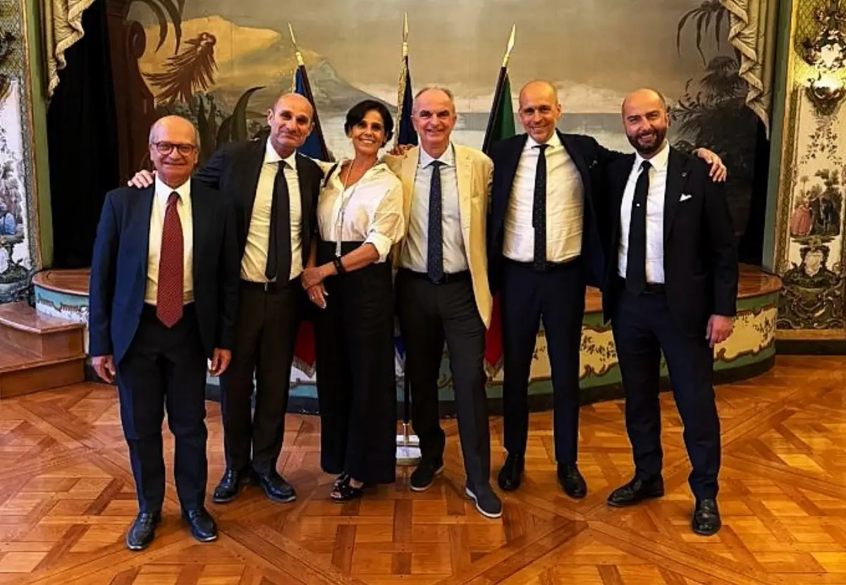 Antonio Maria Vasile (presidente Aeroporti di Puglia, secondo da sinistra), Valentina Lener (direttore generale Aeroporti 2030), Pierluigi Di Palma (presidente Enac) ed Alexander D’Orsogna (direttore generale Enac)