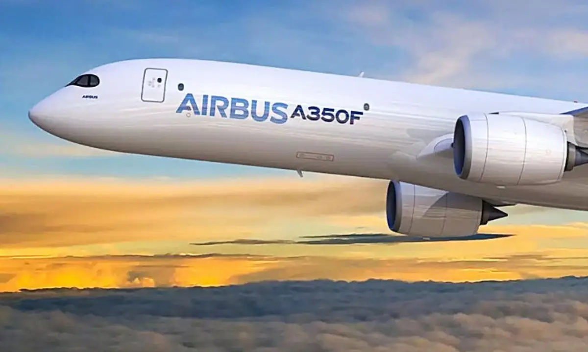 Aereo cargo A-350F di Airbus
