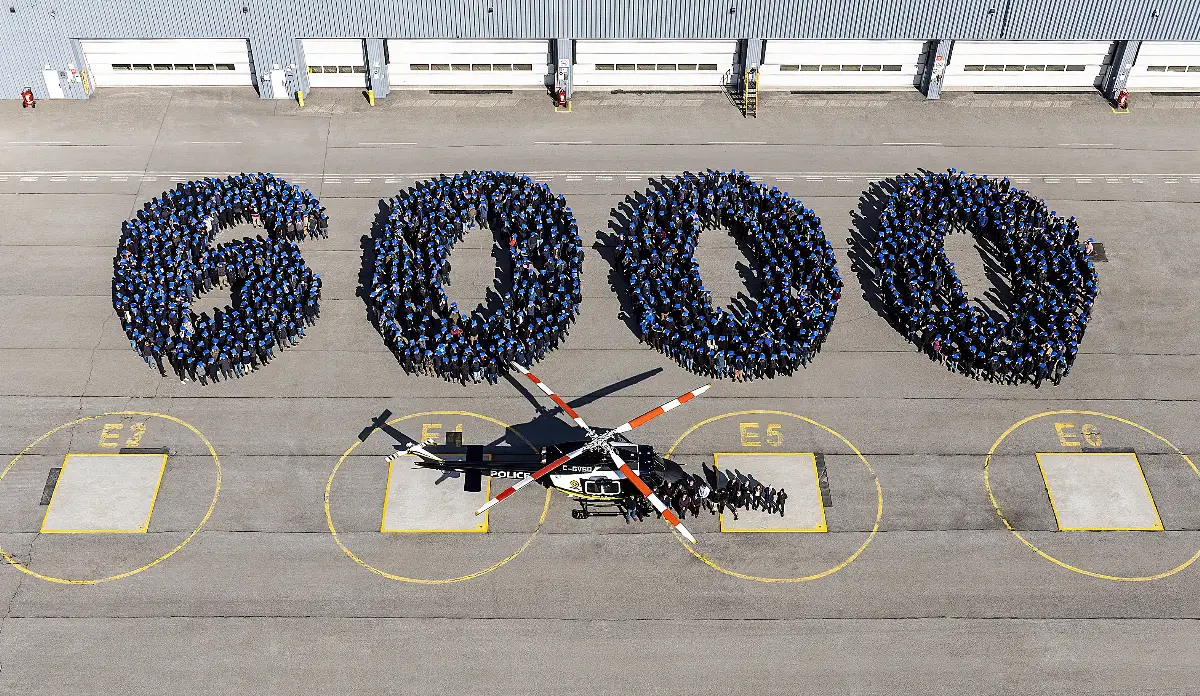 Bell celebra il suo 6000° elicottero commerciale costruito nel centro Bell Textron Canada. L'evento storico segnato dalla consegna di due Subaru Bell 412EPX alla Polizia del Quebeq