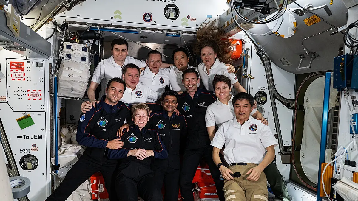At the bottom of the photo, third from the right, ESA project astronaut Sławosz Uznański-Wiśniewski, pictured shortly after the arrival of the Axiom 4 (Ax-4) mission among the 11 crewmembers on board the ISS Station representing six different countries