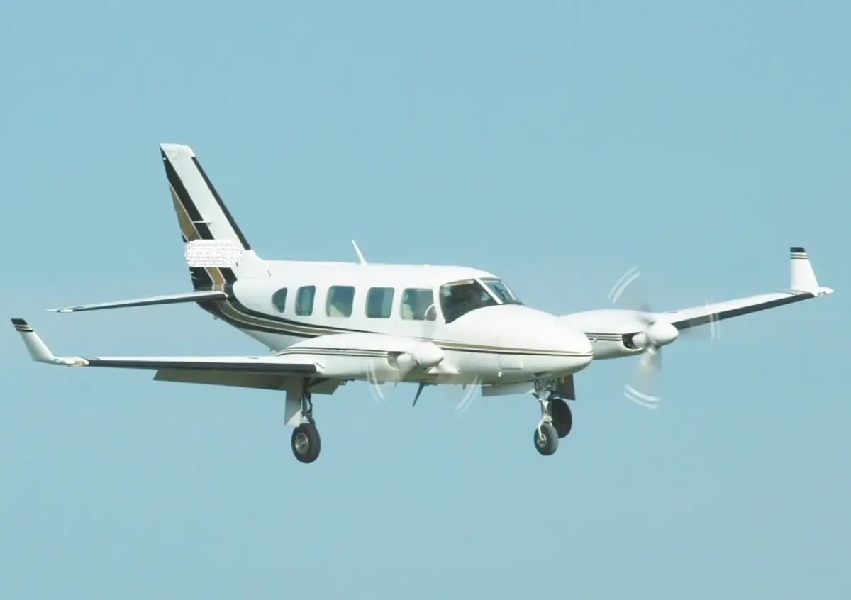 Un Piper PA-31, foto d'archivio