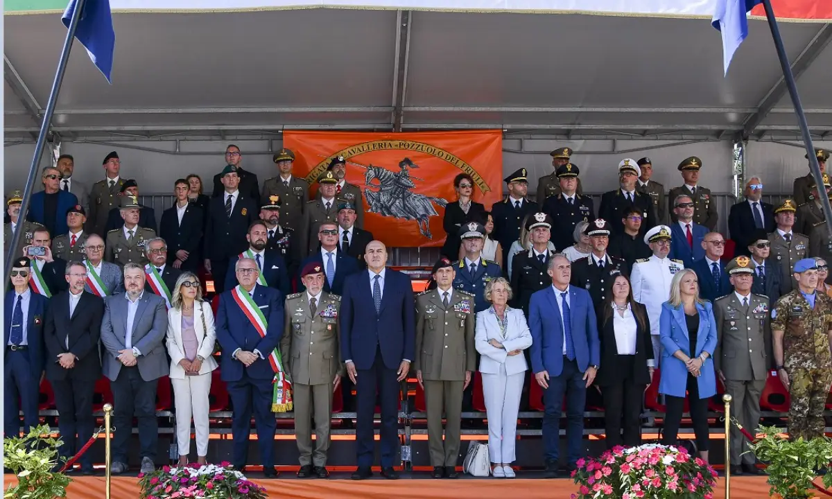 Gorizia, 5 settembre 2025. Piazza della Vittoria cerimonia di rientro della Brigata di Cavalleria “Pozzuolo del Friuli”, dalla missione Unifil in Libano. ministro della Difesa, Guido Crosetto, accompagnato dal capo di Stato Maggiore della Difesa, generale di Corpo d’Armata Luciano Portolano e dal capo di Stato Maggiore dell’Esercito, generale di Corpo d’Armata Carmine Masiello