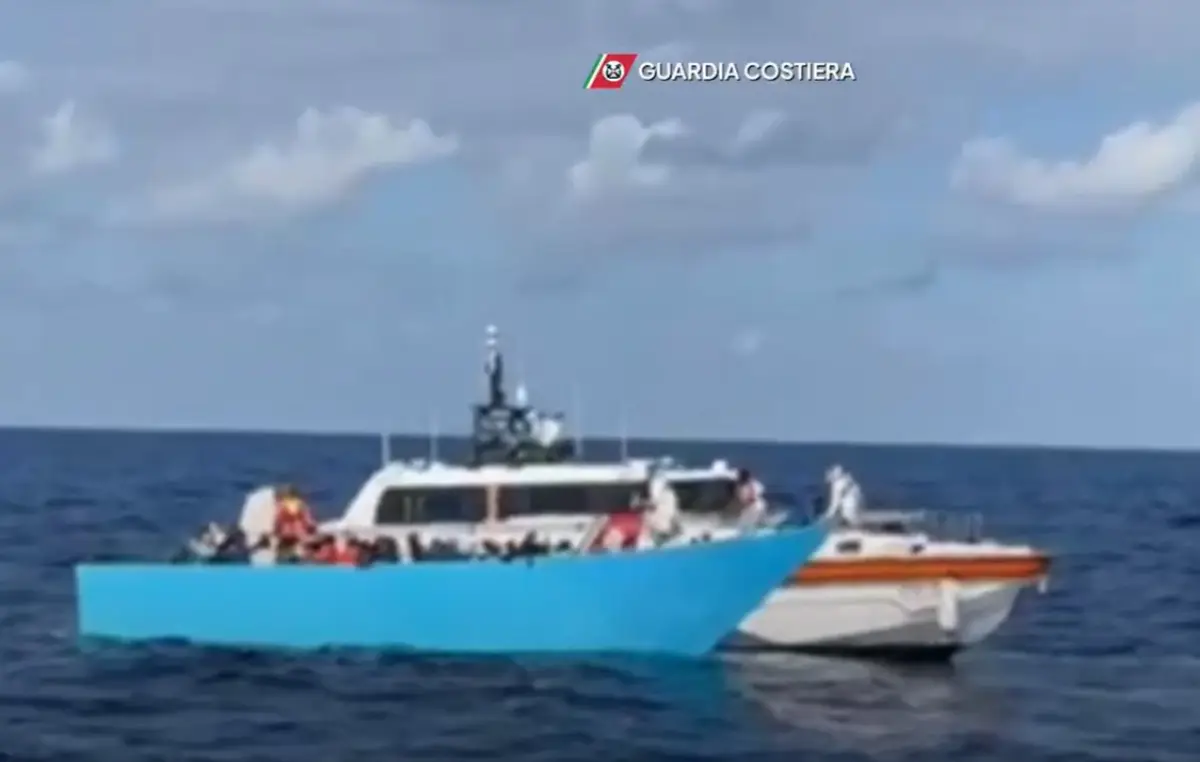 Guardia costiera: conclusa il 19 ottobre 2025 operazione di soccorso condotta al largo di Lampedusa che ha consentito di trarre in salvo 91 persone