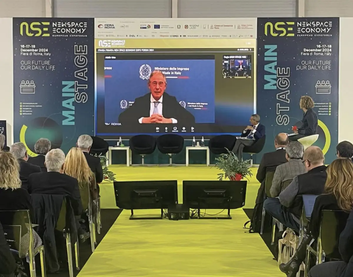 Il ministro delle Imprese e del Made in Italy, Adolfo Urso, nel suo intervento in videocollegamento nell'edizione Nse (New Space Economy) 2024 a dicembre (dal 16 al 18) alla Fiera di Roma