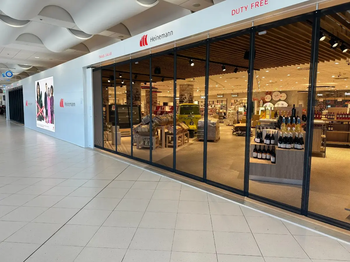 Aeroporto "Karol Wojtyla" di Bari, con un'area 600mq aperto il 22 aprile 2023 il nuovo duty free targato Heinemann