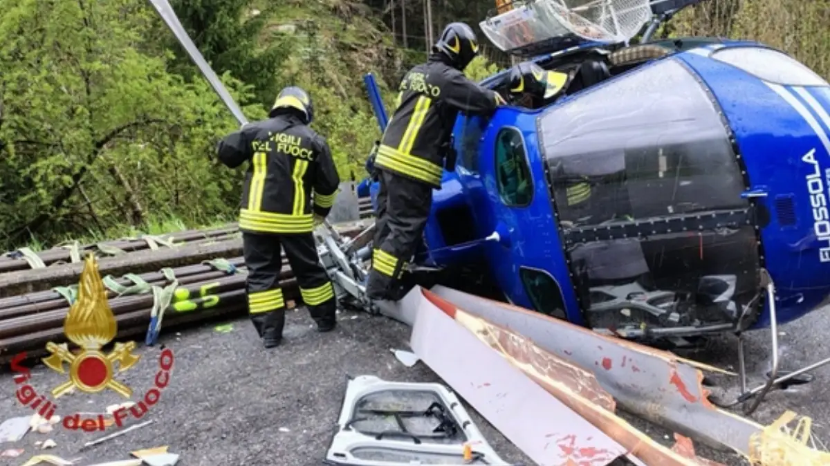 L'elicottero Eurocopter AS 350B3 Ecureuil precipitato a Carona (6 maggio 2025)