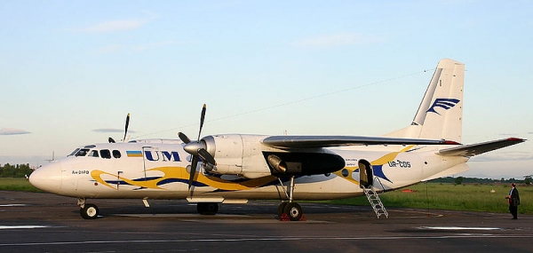 Antonov An-24 turboprop transport aircraft in an index photo (picture by Elke Wetzig Elya, Wikipedia)