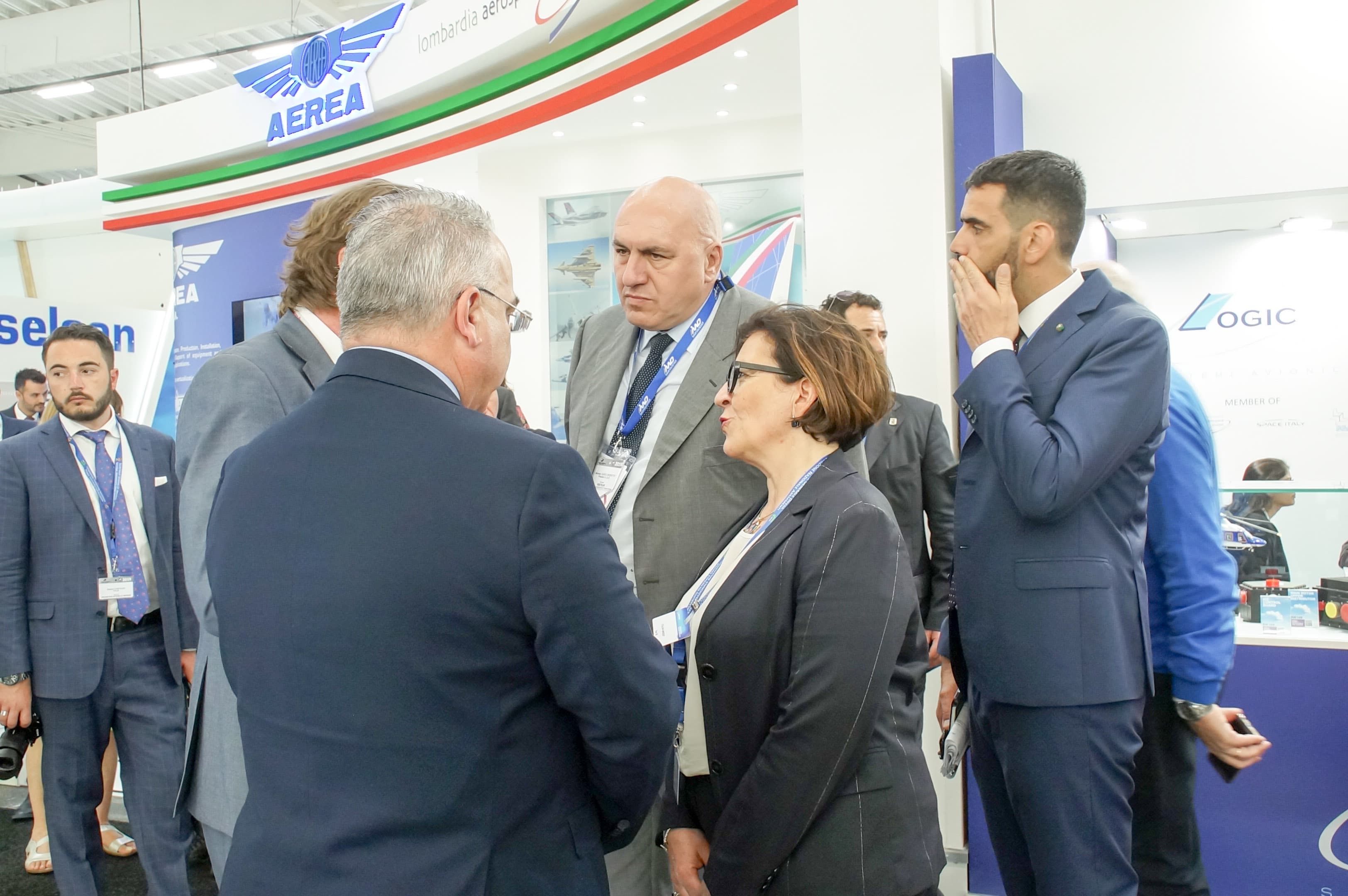 Il ministro della Difesa Elisabetta Trenta in visita presso Le Bourget di Parigi in data 18 giugno 2019