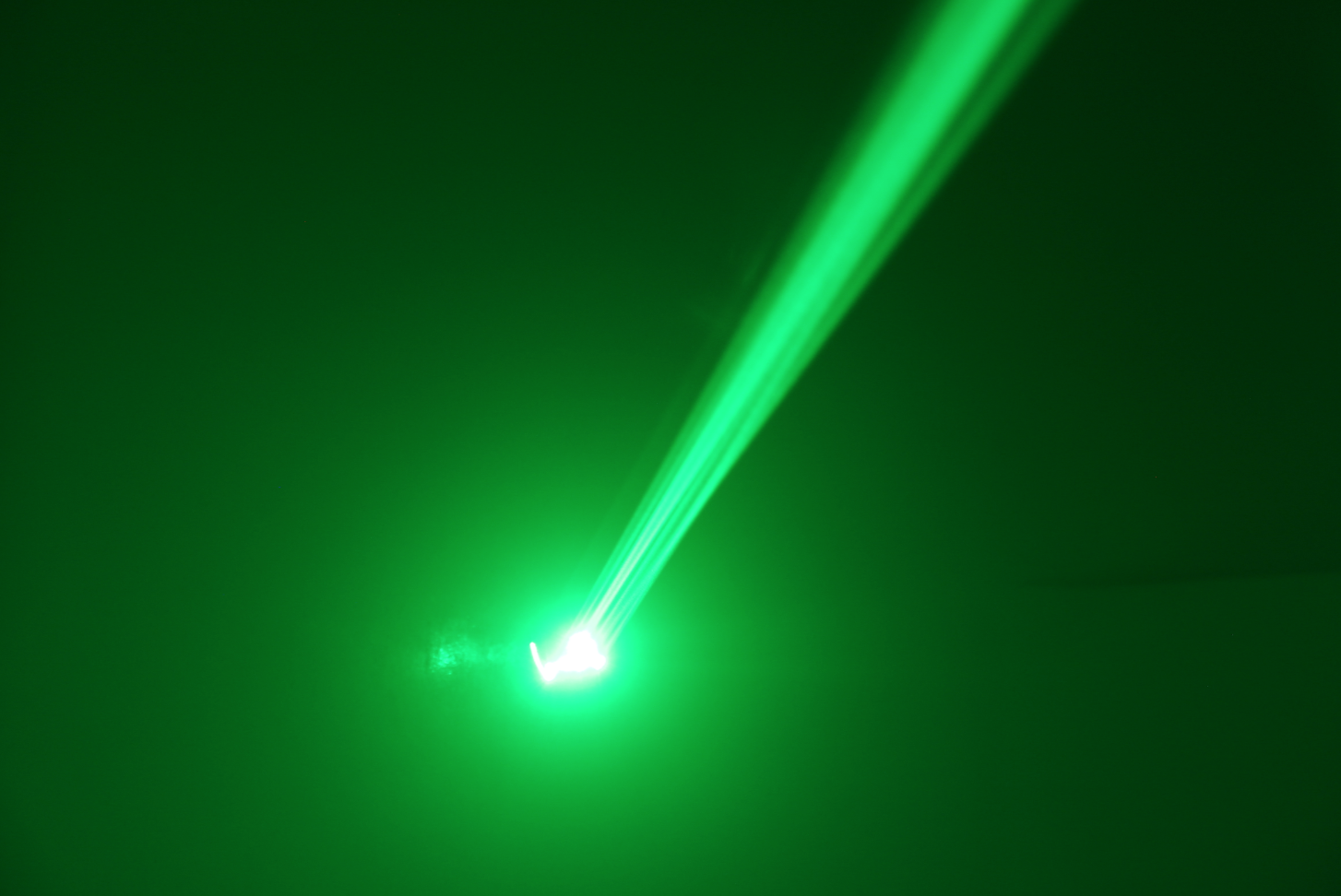 Laser Verde Png : El peligro del laser verde. - Jorgezunigaa