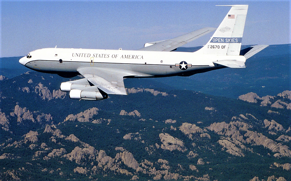 Boeing OC-135 Open Skies, aereo quadrimotore a getto da osservazione derivato dal B-707 e impiegato dall'Usaf per voli disarmati sui territori delle Nazioni firmatarie del trattato Open Skies