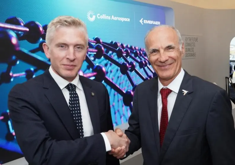 Ed Dryden, President of Interiors for Collins and Luís Carlos Affonso, SVP of Engineering for Embraer in a joint announcement on CNT test results at "Farnborough International Airshow 2022" (July 18-22)
