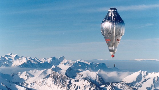 A balloon on the Swiss Alpine village of Château-d’Oex to attempt the first non-stop round-the-world balloon flight in 1999